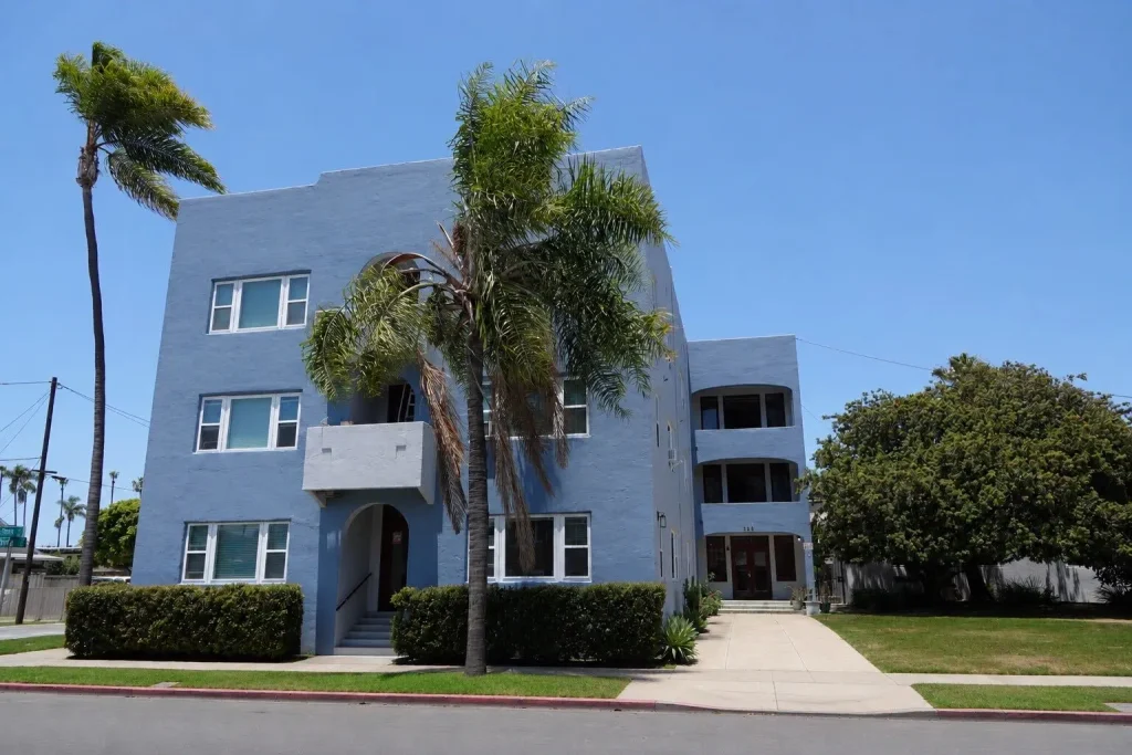 302 Thorn Apartments San Diego.